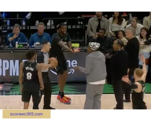 NBA官方重罚里德五万美元因质疑火箭比赛裁判判罚公正性引发争议